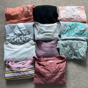 Bundle of tee shirts